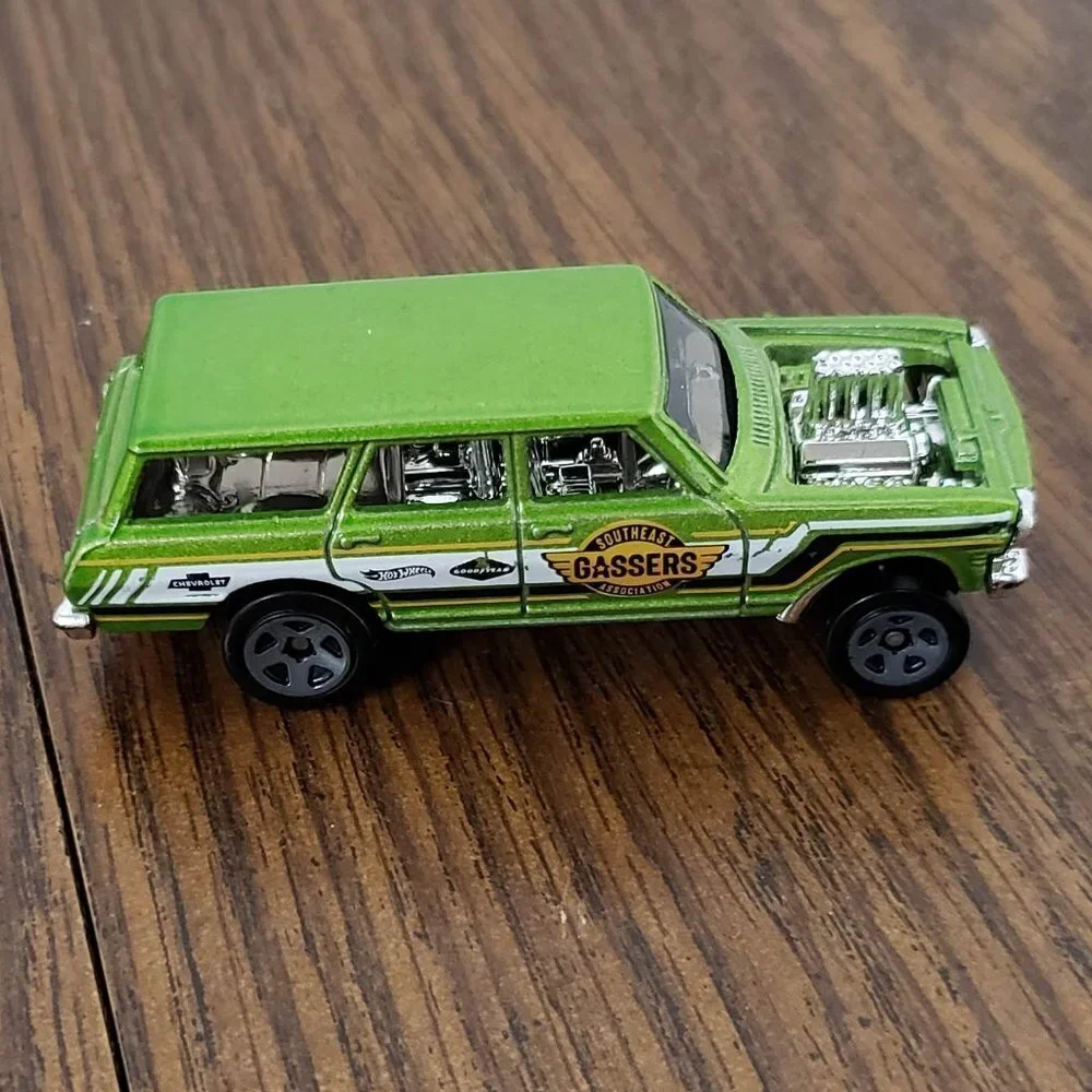 Hot wheels Green '64 Nova Wagon Gasser #174 2020 Muscle Mania 2/10
